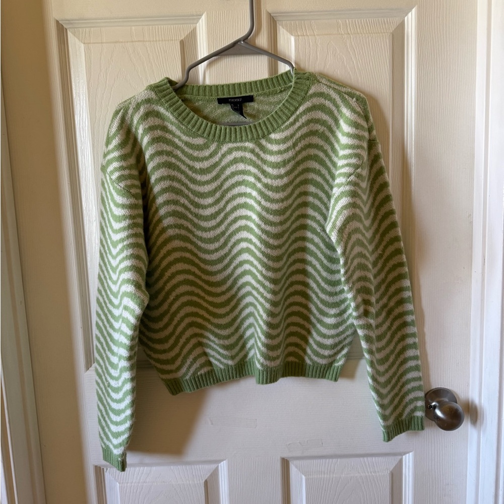 Forever 21 Green and Cream Wave Geometric Sweater
